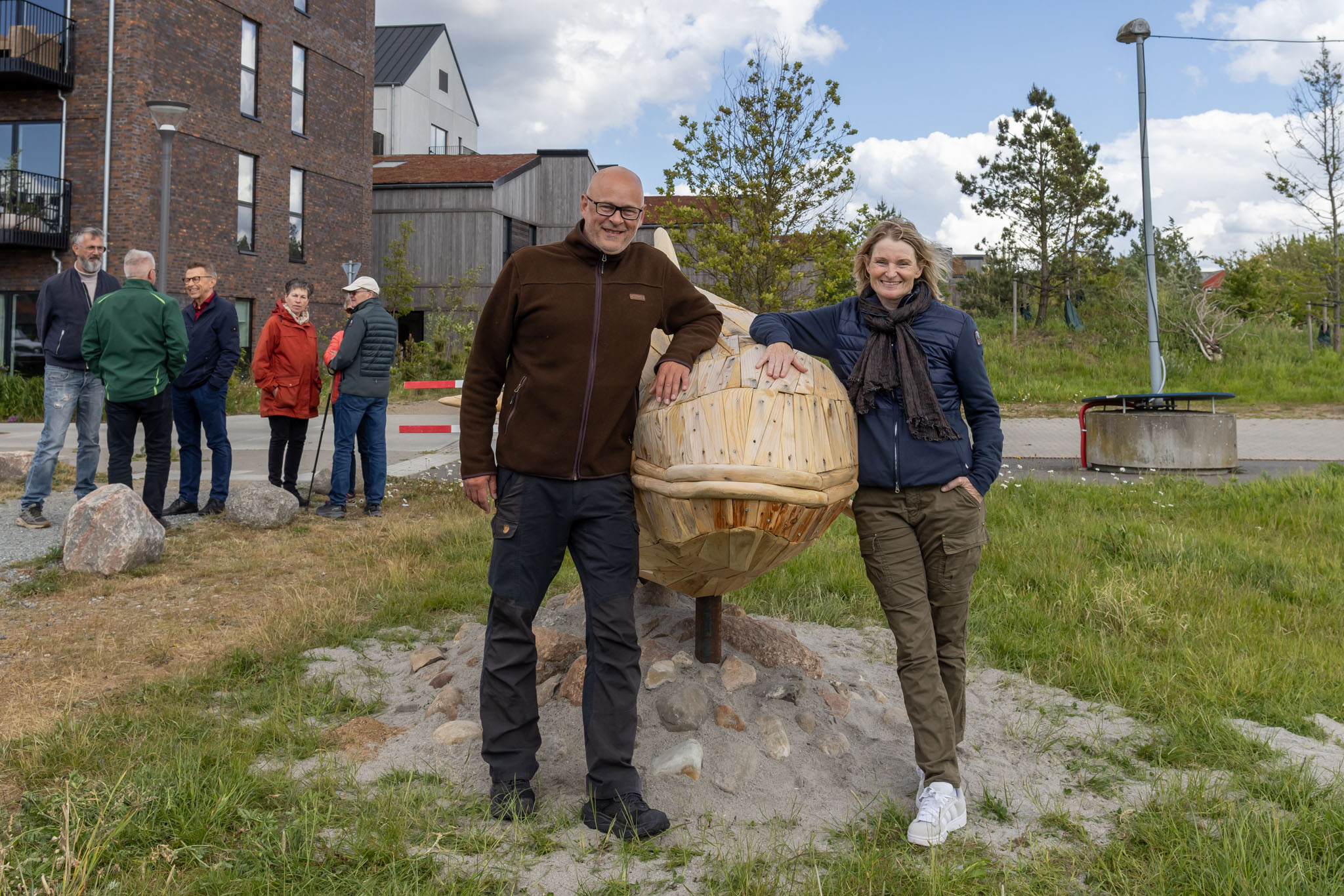 Bjarne Og Mariane Ved Marsvinet Poul Urbrand Web