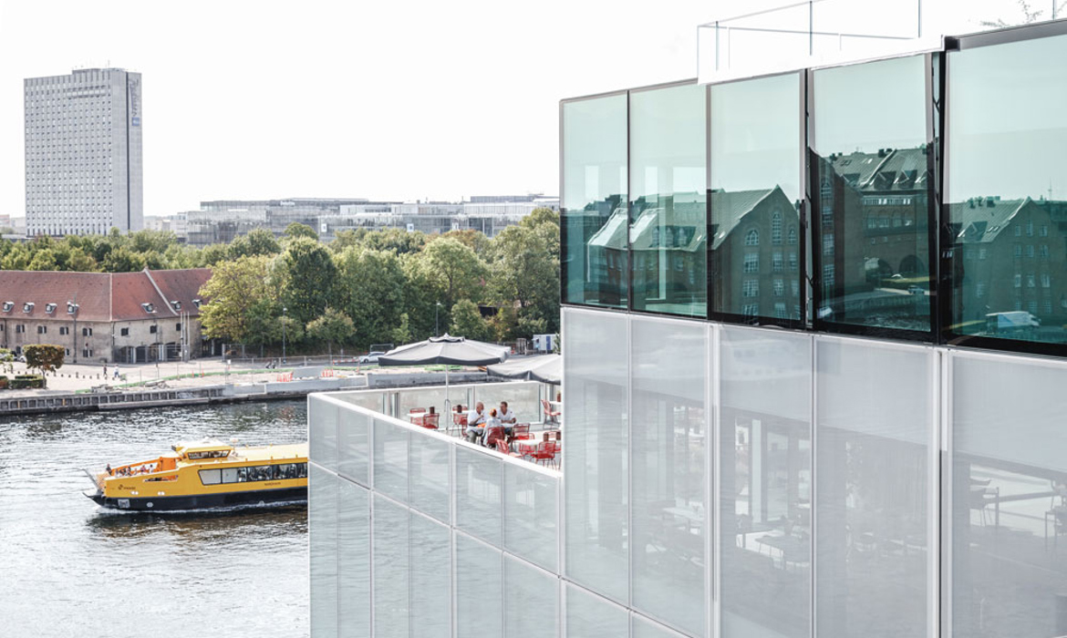 Dansk Arkitektur Center Cafe Terrasse Foto Rasmus Hjortshoj